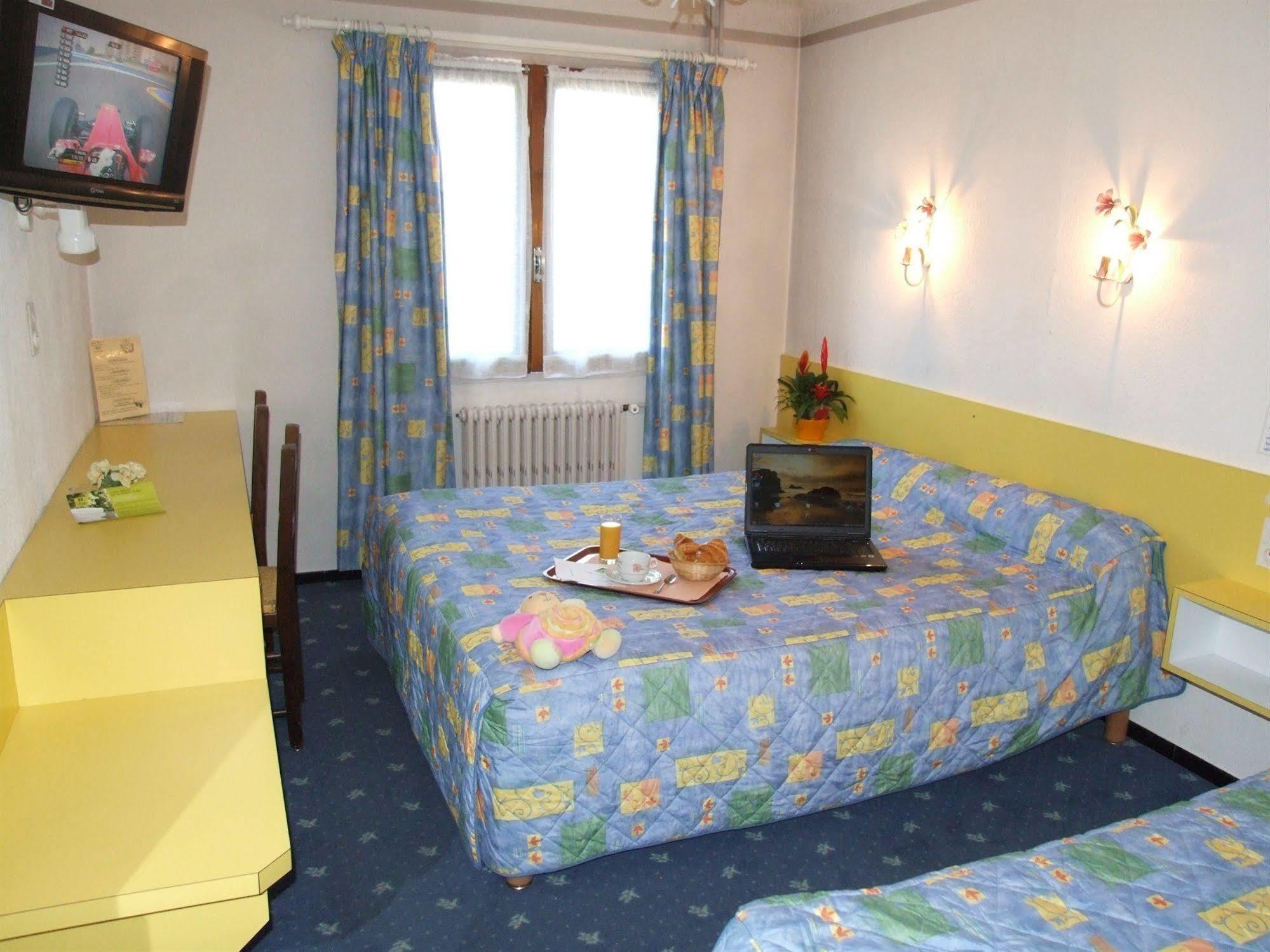 La Freissinouse Hotel & Restaurant Azur מראה חיצוני תמונה