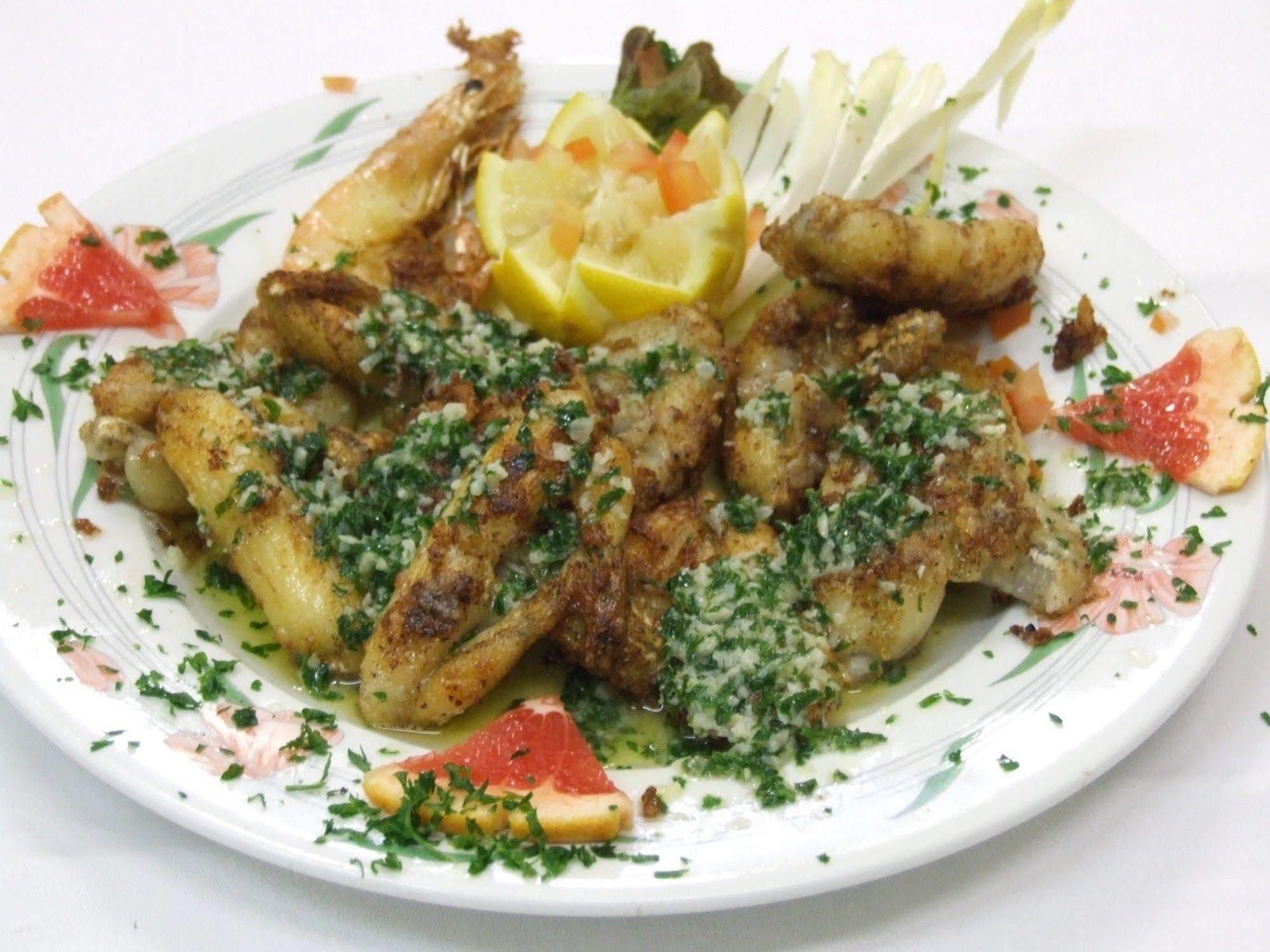 La Freissinouse Hotel & Restaurant Azur מראה חיצוני תמונה