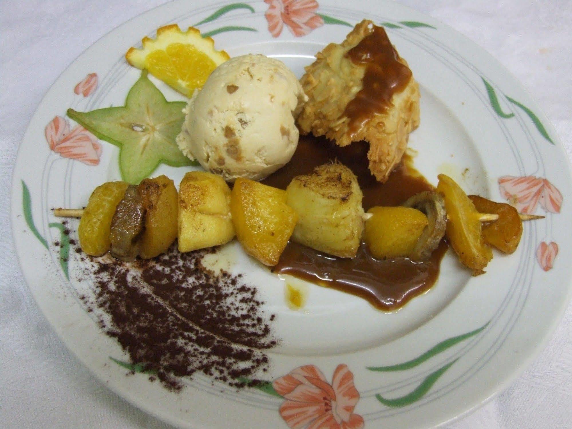 La Freissinouse Hotel & Restaurant Azur מראה חיצוני תמונה