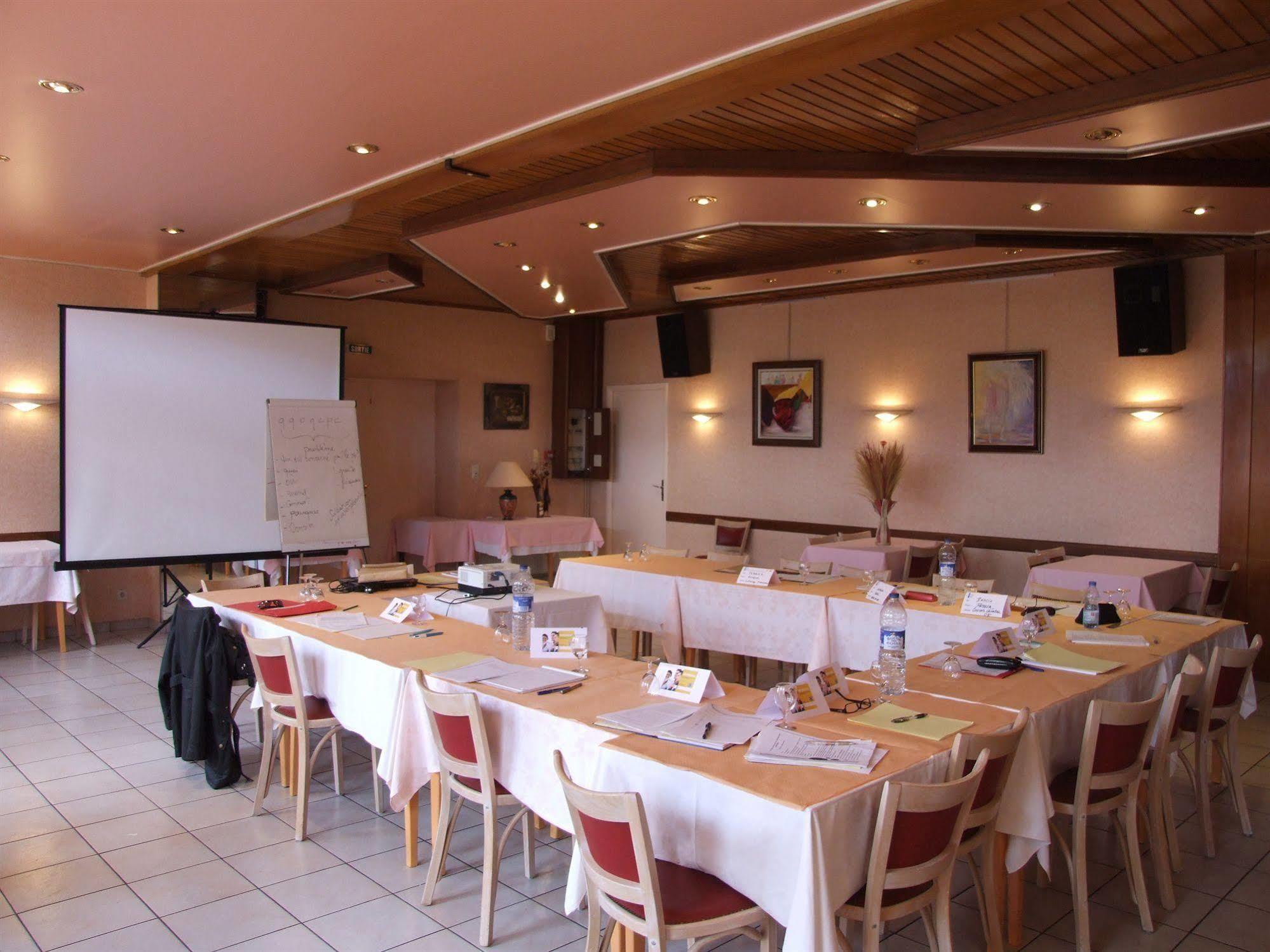 La Freissinouse Hotel & Restaurant Azur מראה חיצוני תמונה