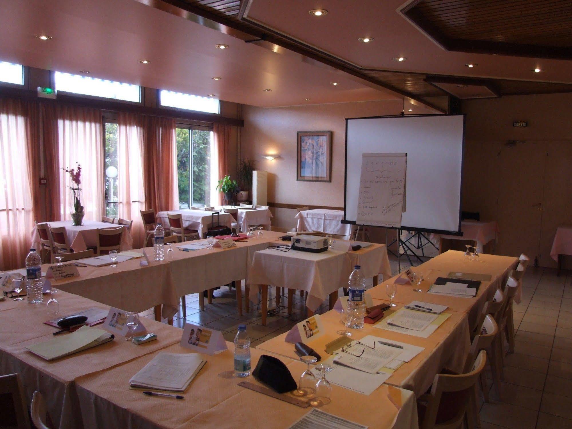 La Freissinouse Hotel & Restaurant Azur מראה חיצוני תמונה